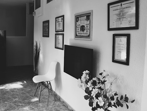 Talamanca Dental (Dr. Mario Pérez Nogal)