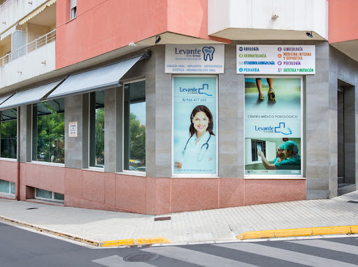 Centre de revisions mèdiques i reconeixements psicotècnics. Zeus Serrano. Clínica Levante Ondara