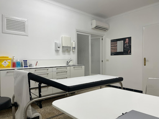 Centro Médico/ Medical Center/ Ärtezentrum - Medicina General y Estética - Klinik Ventura Cala Ratjada
