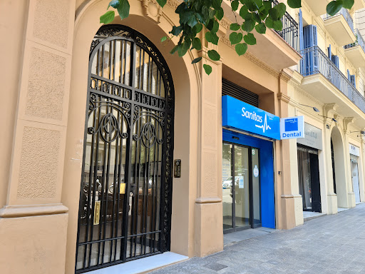Centro Médico Sanitas Robresa