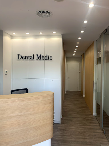 Clínica Dental Mèdic en Sant Joan Despí
