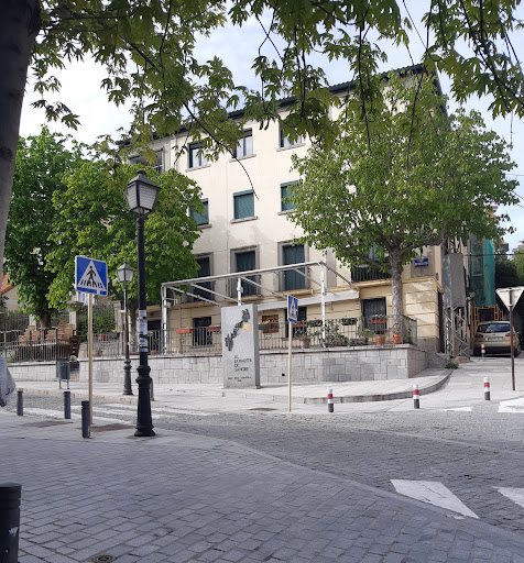 Centro de Especialidades Periférico y Centro de Salud San Carlos