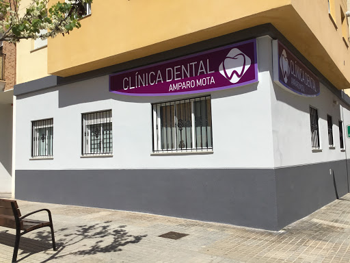 Clínica Dental Doctora Amparo Mota