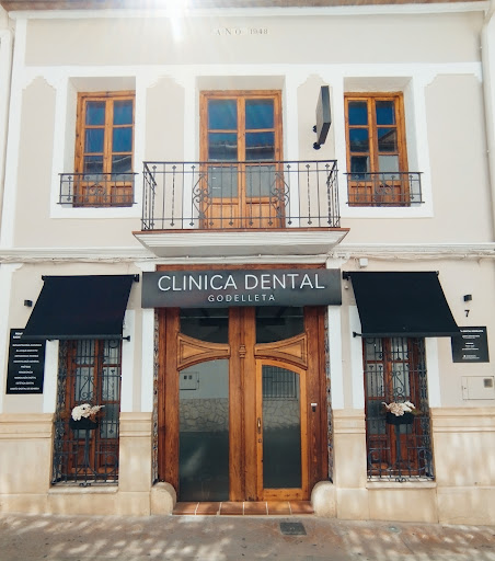 CLINICA DENTAL GODELLETA