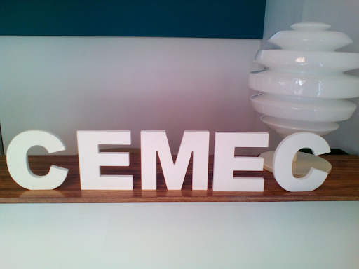 CEMEC Centro Médico Oftalmológico y reconocimiento de conductores/armas/ y otros