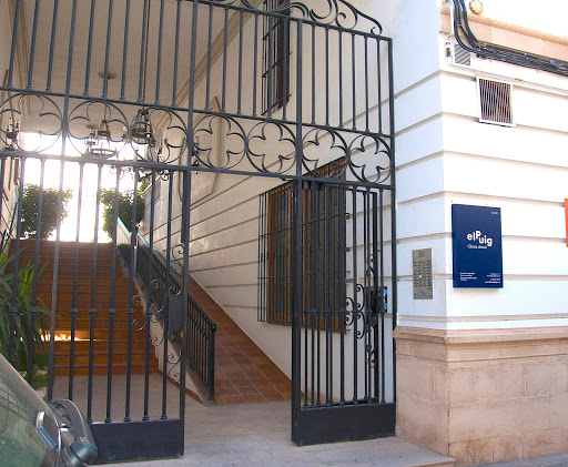 Clínica Dental El Puig.