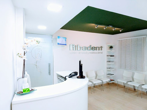 Clínica Dental Ribadent. Dentistas e Implantes Dentales en Ribarroja de Turia