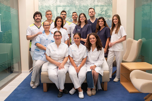 Clínica Montaño Herrera. Dentista, Podólogo, Nutrición y Dietética