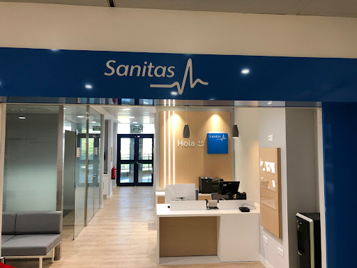 Clinica Dental Sanitas El Corte Inglés San Juan De Aznalfarache