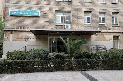 Centro Especialidades Médicas Ramón y Cajal