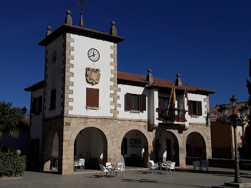 Ayuntamiento de Navarredonda y San Mamés